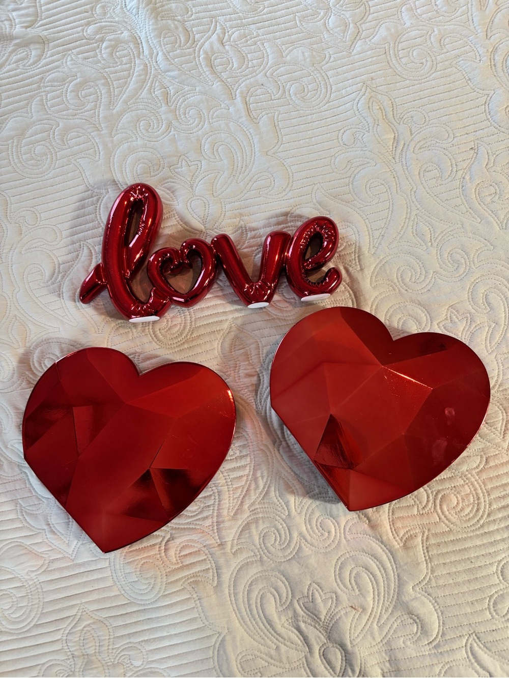 Red Heart Table Decorations Set - Love Accent Pieces for Home Parties